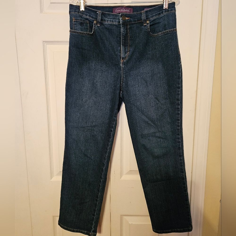 #180 Gloria Vanderbilt "Amanda " Acid Wash Jeans - Size: 12P